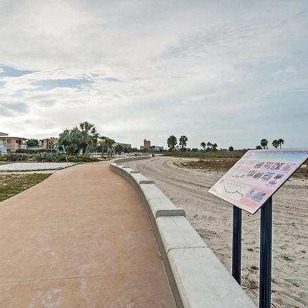 Treasure Island Cottage, Near Boardwalk And Beach! St. Pete Beach Exterior photo