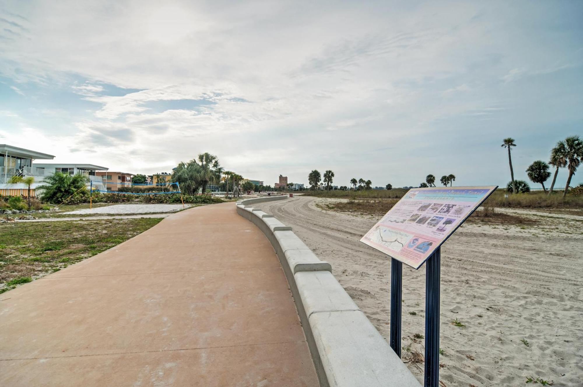 Treasure Island Cottage, Near Boardwalk And Beach! St. Pete Beach Exterior photo