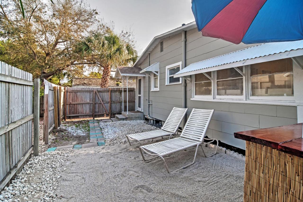 Treasure Island Cottage, Near Boardwalk And Beach! St. Pete Beach Exterior photo